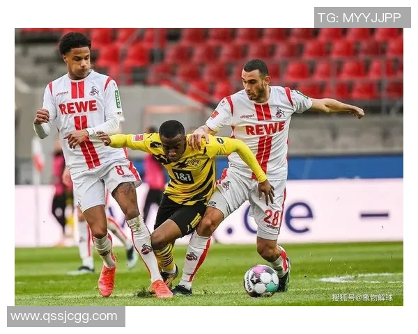 汉堡客场大胜,梅奥厄遭遇惨败——德甲赛季精彩纷呈 汉堡客场大胜,梅奥厄遭遇惨败——德甲赛季精彩纷呈